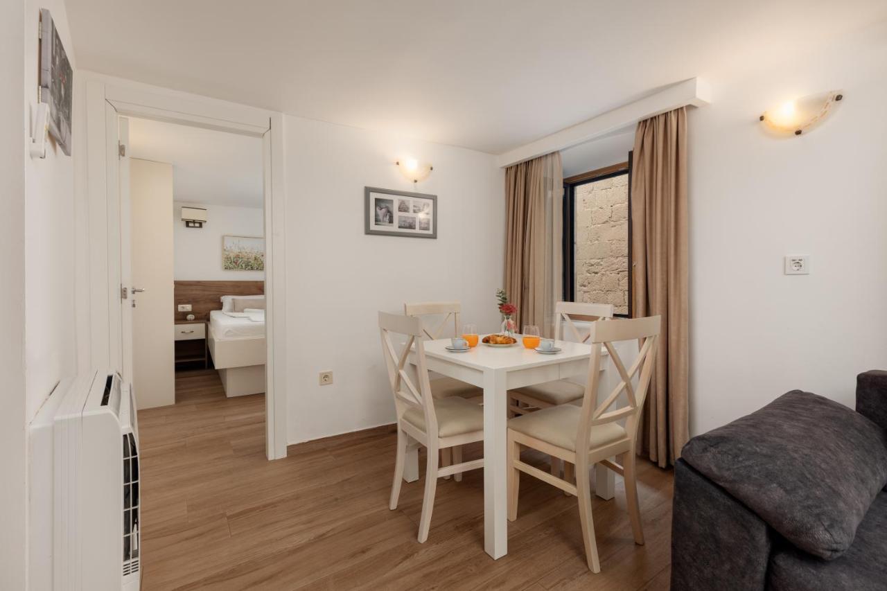 Apartment Amigo Old Town Котор Екстер'єр фото